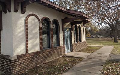 Park Warming Houses Serve Unsheltered