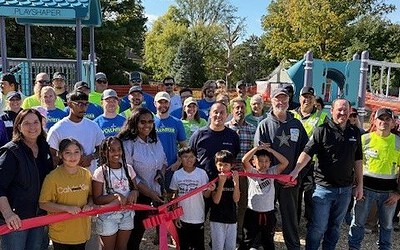 Taylor Park Celebrates a Rebuilt Playground